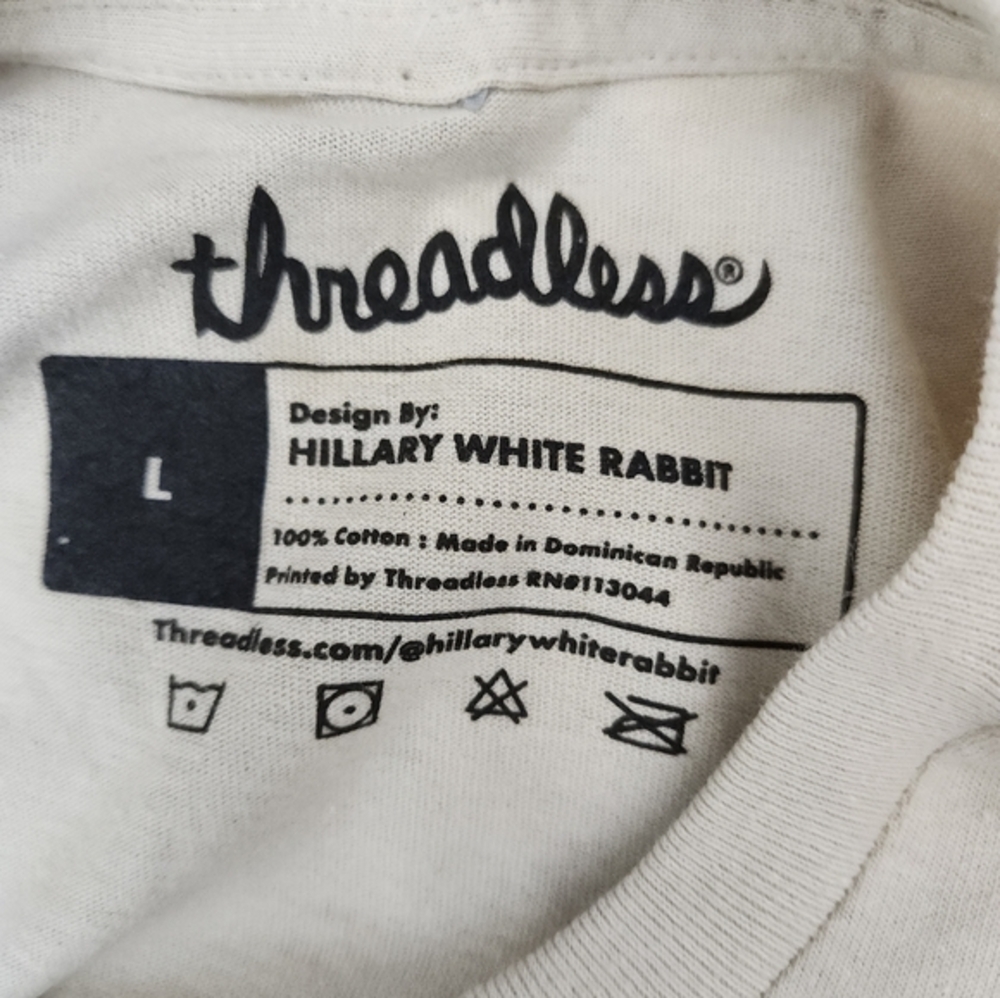 NWT Threadless Hillary White Rabbit Size Large‎ - Picture 3 of 3